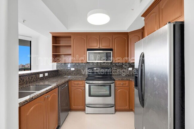 Building Photo - 2301 SW 27th Ave