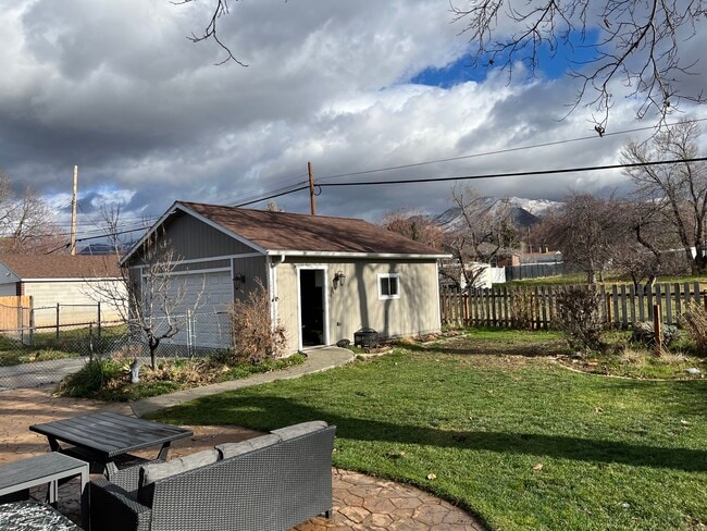 Building Photo - 2765 S Imperial St