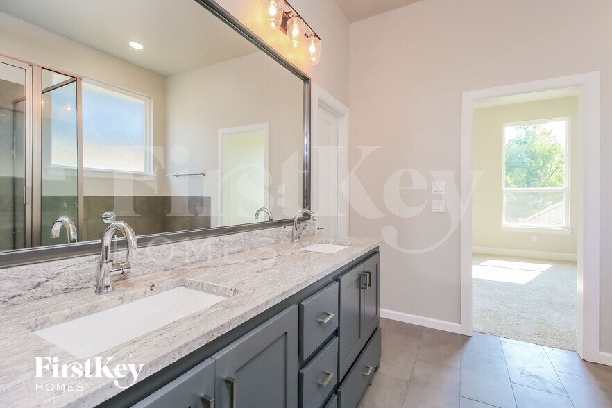 Building Photo - 15901 Aparados Wy
