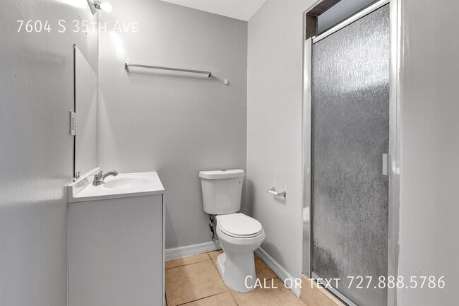 Building Photo - 7604 S 35th Ave