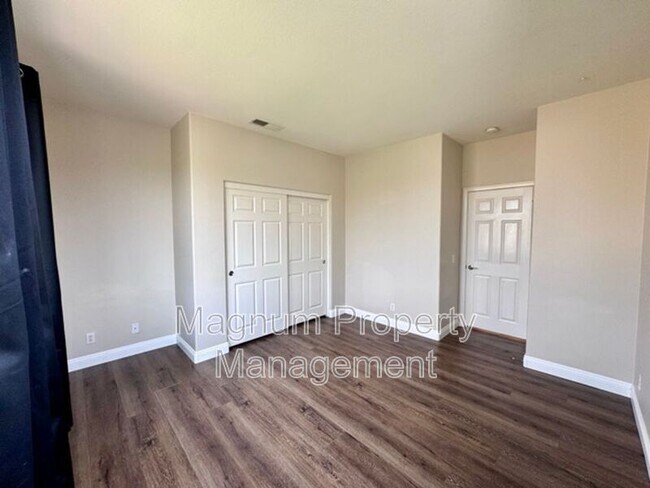 Building Photo - 34333 Northhaven Dr