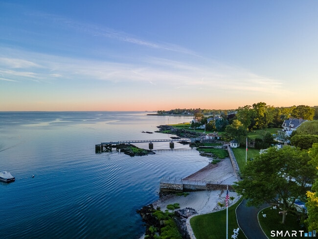 Building Photo - 345 Reef Rd