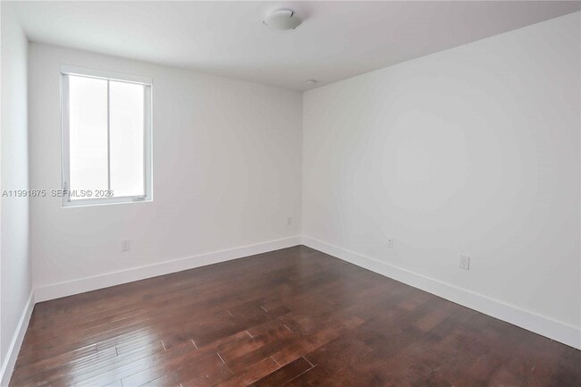 Building Photo - 8250 NW 33rd Terrace