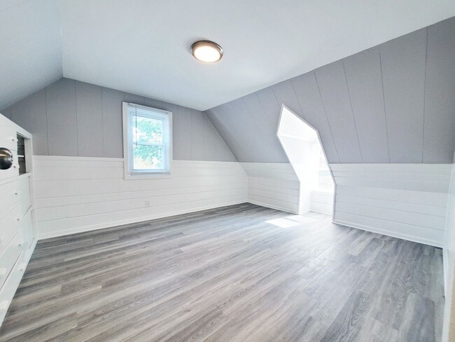 Building Photo - 4 Bed - 1 Bath Cape Cod for Rent