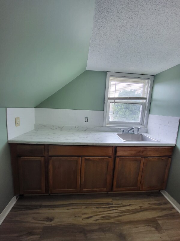 Building Photo - 229 Brightman St