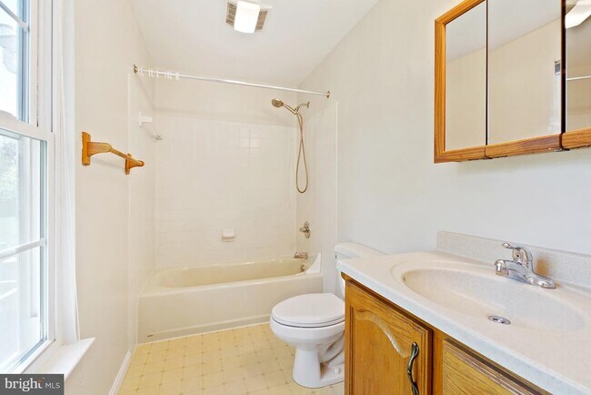 Building Photo - 4515 Boastfield Ln