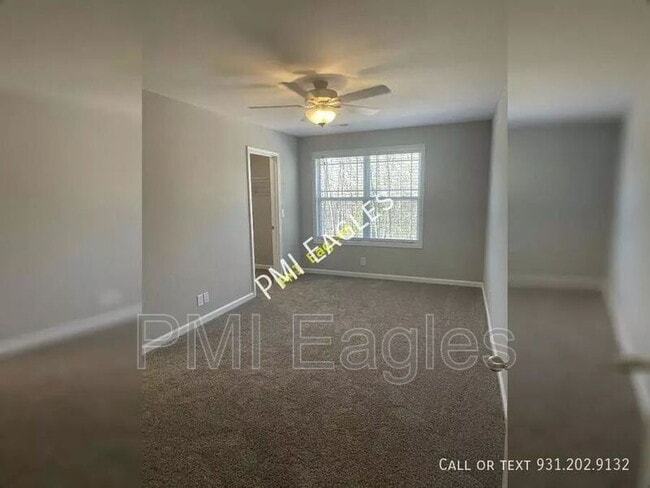 Building Photo - 235 Woodland Vly Ln