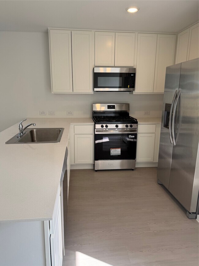 Building Photo - 486 Southern Magnolia Wy