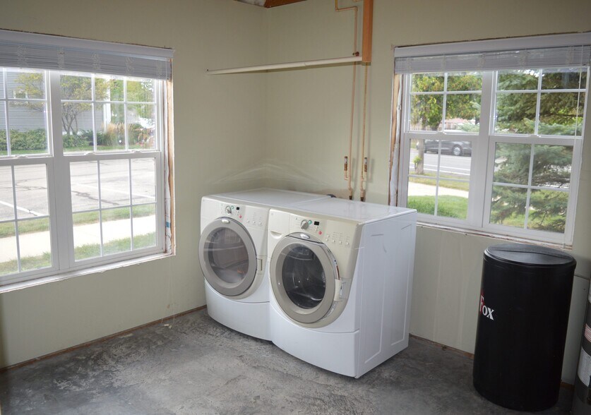 Building Photo - 3701 Design Pass