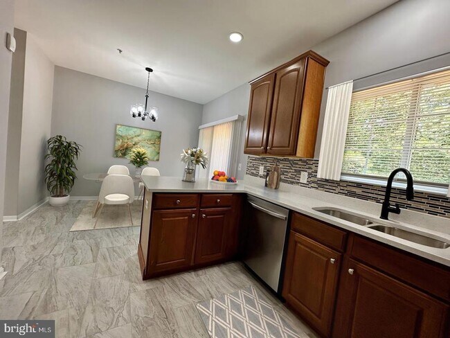 Building Photo - 15503 Kennett Square Way