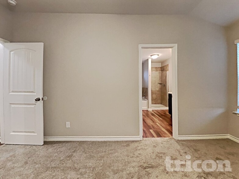 Building Photo - 6214 Falsetto Voice