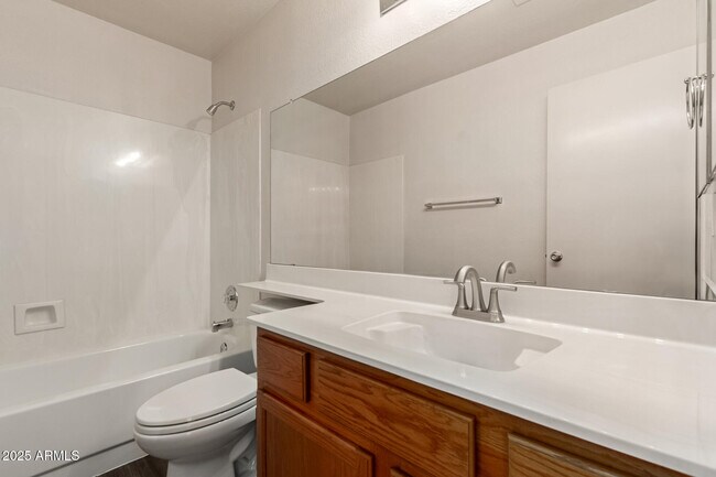 Building Photo - 1793 E Gail Dr