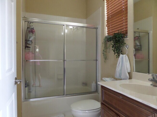 Building Photo - 829 Pipers Cay Dr