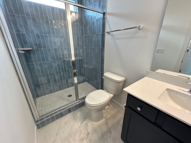 Building Photo - 6 Bedroom | 4 Bathroom New Construction Ga...