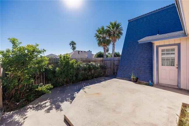 Building Photo - 13813 Flintlock Dr