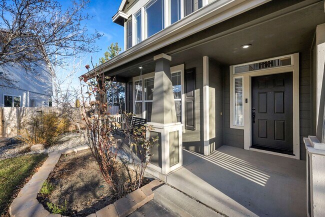 Building Photo - Enjoy this Spectacular Parklike backyard with Landscaping Included in Rent