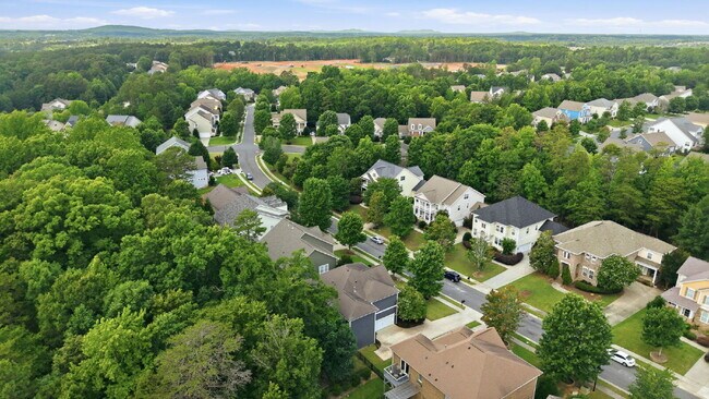 Building Photo - Welcome Home to 8626 Sagekirk Ct