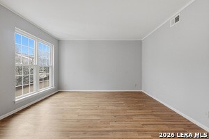 Building Photo - 8702 Village Dr