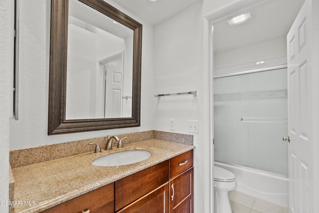 Building Photo - 5580 Spanish Oak Ln