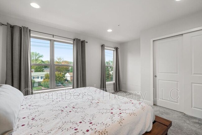 Building Photo - 5136 Randolph Rd