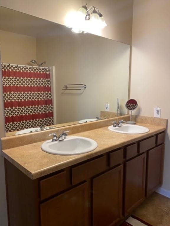 Building Photo - 135 Broomsedge Ln