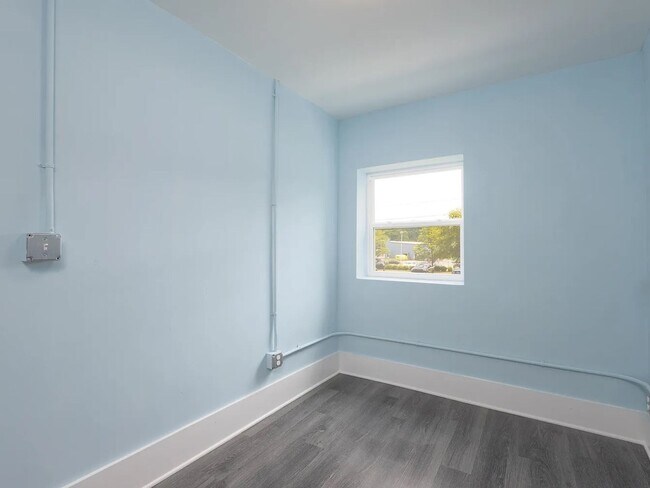 Building Photo - 2 Bedrooms • 2 Full Bathrooms • ~1,254?sq?...