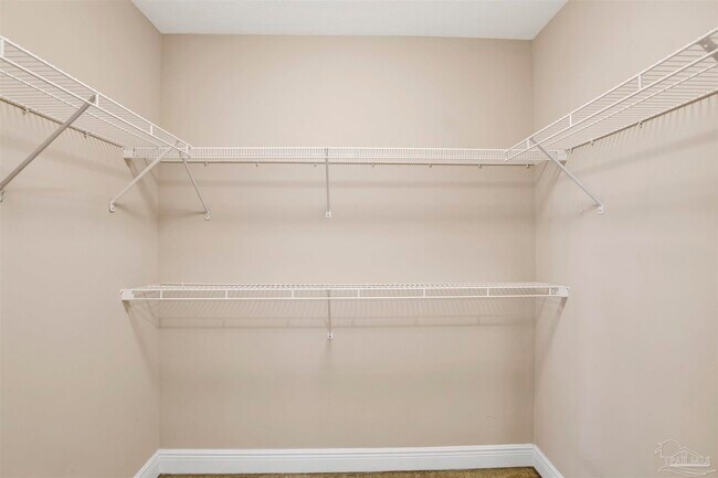 Building Photo - 612 Lost Key Dr