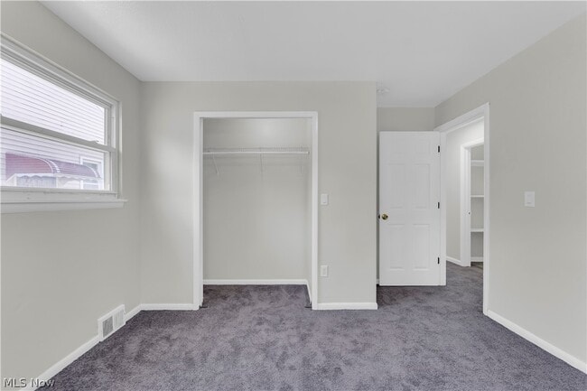 Building Photo - 4417 E 156th St