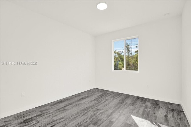 Building Photo - 22535 SW 125th Ave