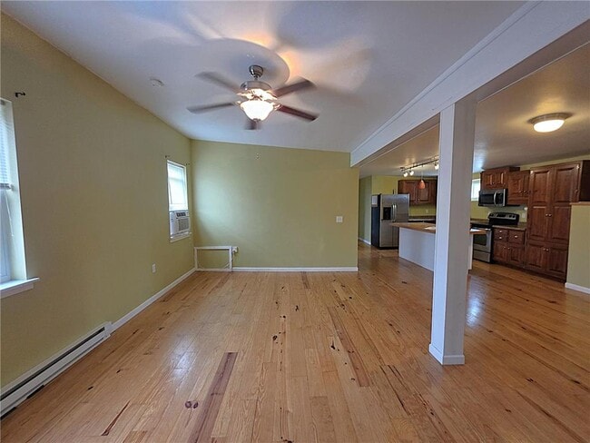 Building Photo - 206 2nd Ave