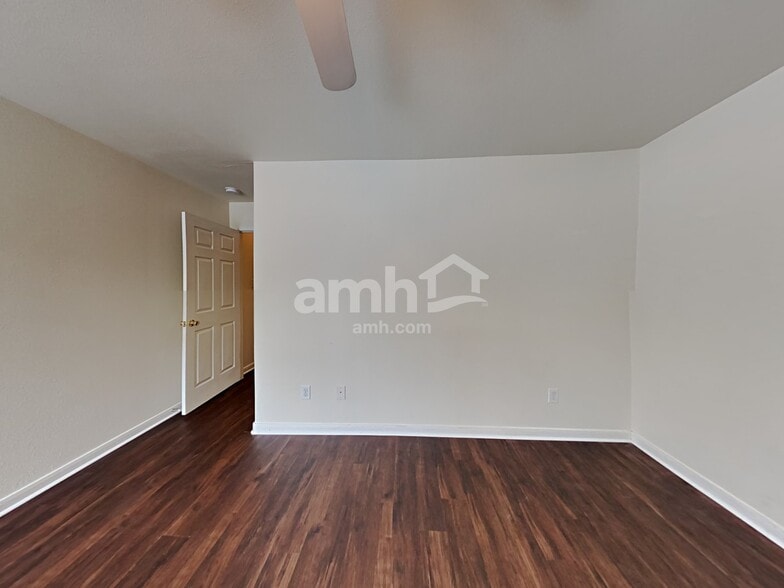 Building Photo - 28902 Llano River Loop