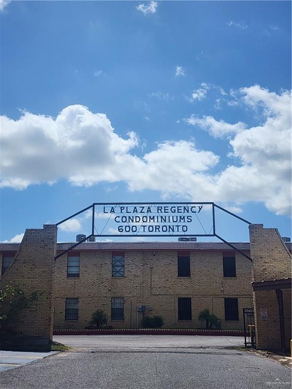 Primary Photo - 600 Toronto Ave