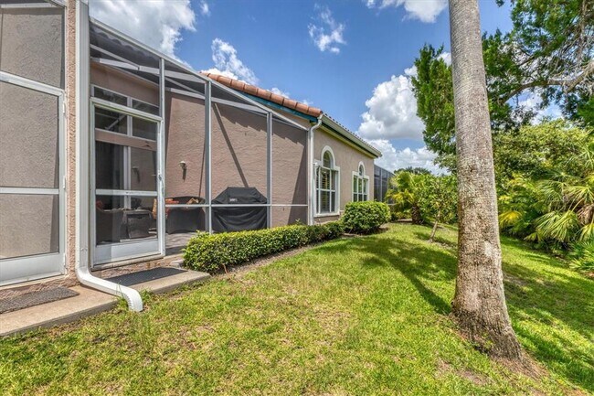 Building Photo - 1711 Starling Dr
