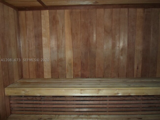 Building Photo - 18151 NE 31st Ct