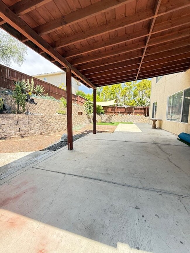 Building Photo - Beautiful Home located in Sunbow
