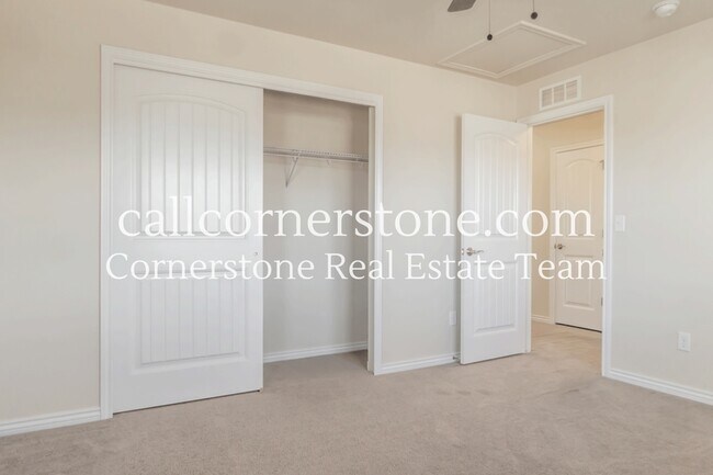 Building Photo - 11081 Echo Canyon Dr
