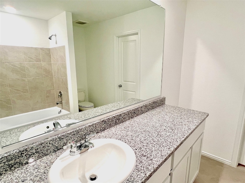 Building Photo - 326 Ashbrook Wy