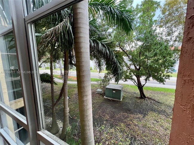 Building Photo - 210 172nd St