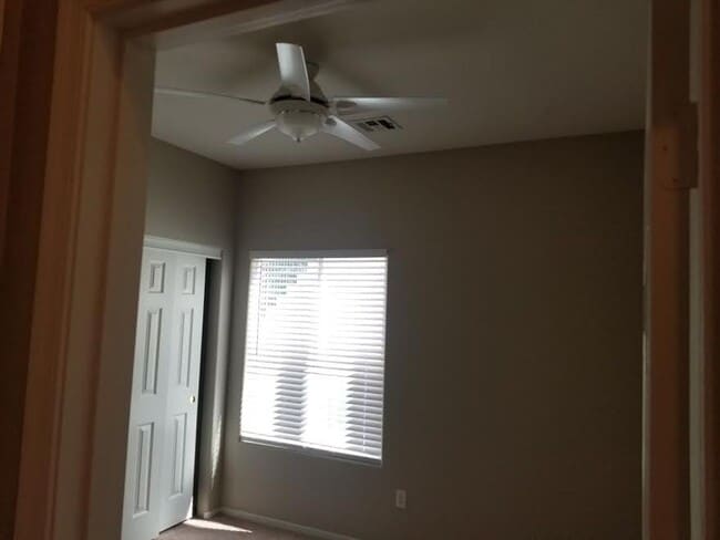 Building Photo - Henderson/Seven Hills - Single Story Gated...