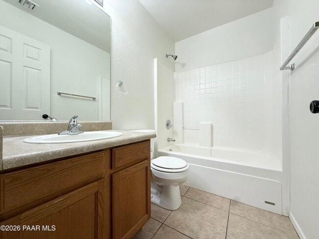 Building Photo - 7160 E Thrush Ln