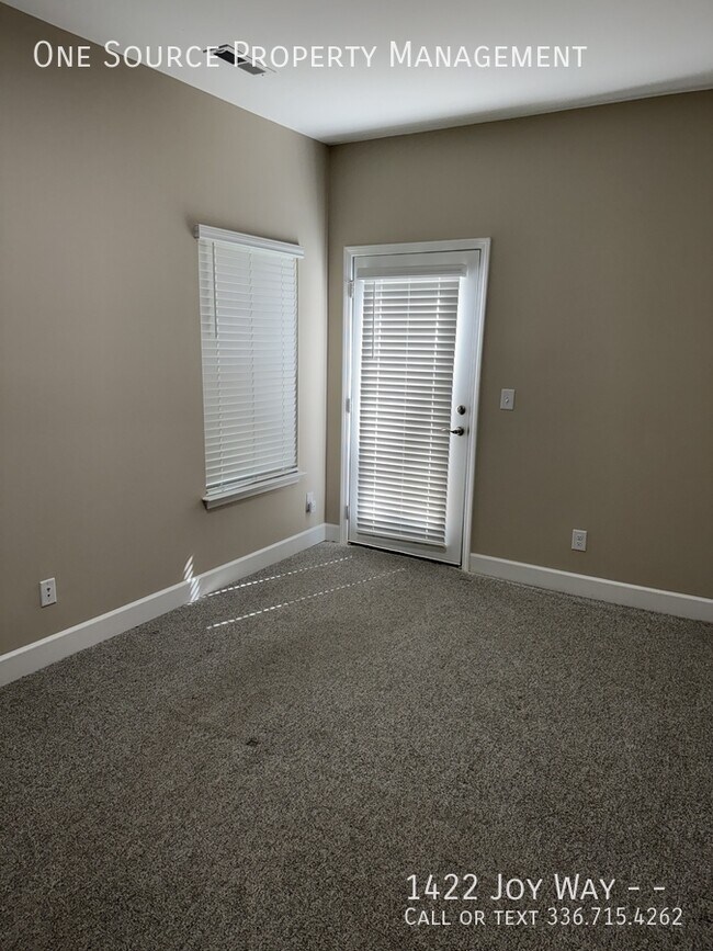 Building Photo - 1422 Joy Wy