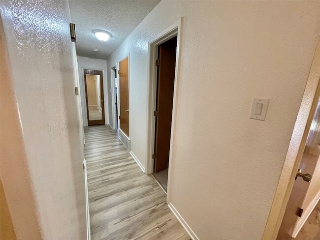 Building Photo - 706 Heritage Trail