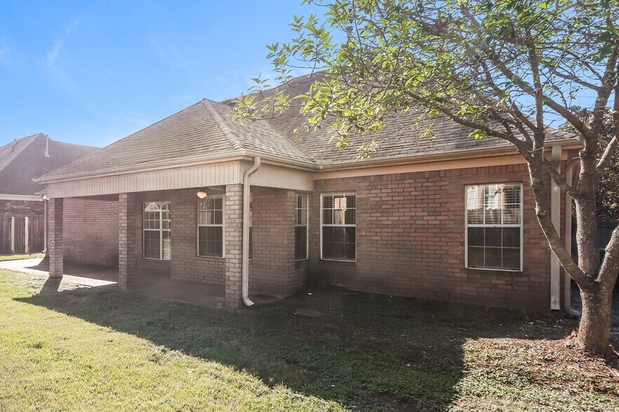 Building Photo - 84 Forked Creek Pkwy