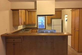 Building Photo - 6050 Wentworth Ave