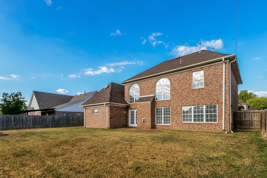 Building Photo - 1655 Kings Pond Cove