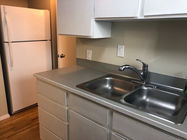 Building Photo - 2209 Boylston Ave E