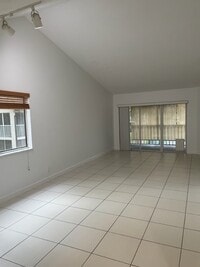 Building Photo - 9153 SW 141st Pl