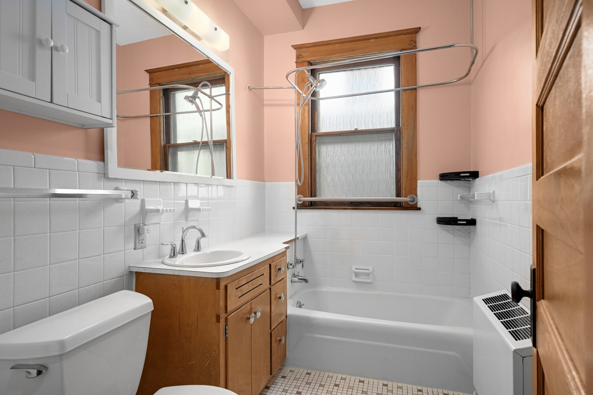 bathroom - 2220 26th Ave S