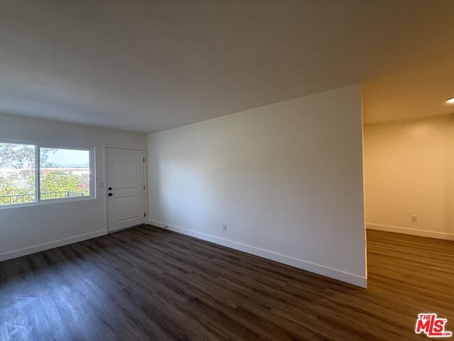 Building Photo - 1743 9th St