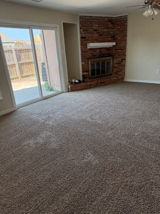 Building Photo - 6929 SW Hampshire Cir